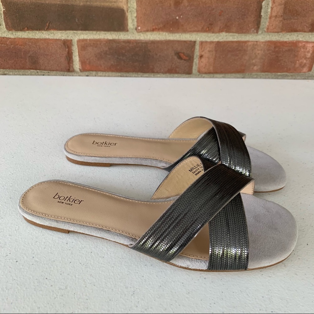 Botkier Millie slide sandals flat Grey Metallic